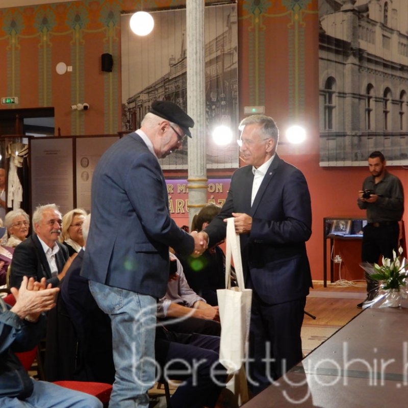 Konrád-emlékpad avatás 56